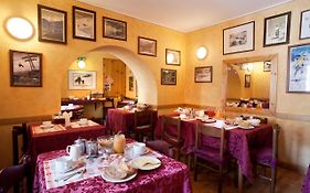 Hotel La Piazzetta